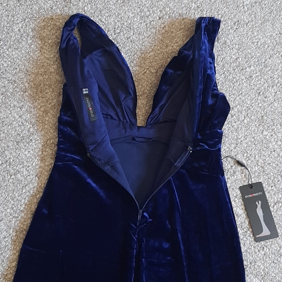 New Velvet Long Evening Prom Gala Maxi Dress. - Picture 9 of 12